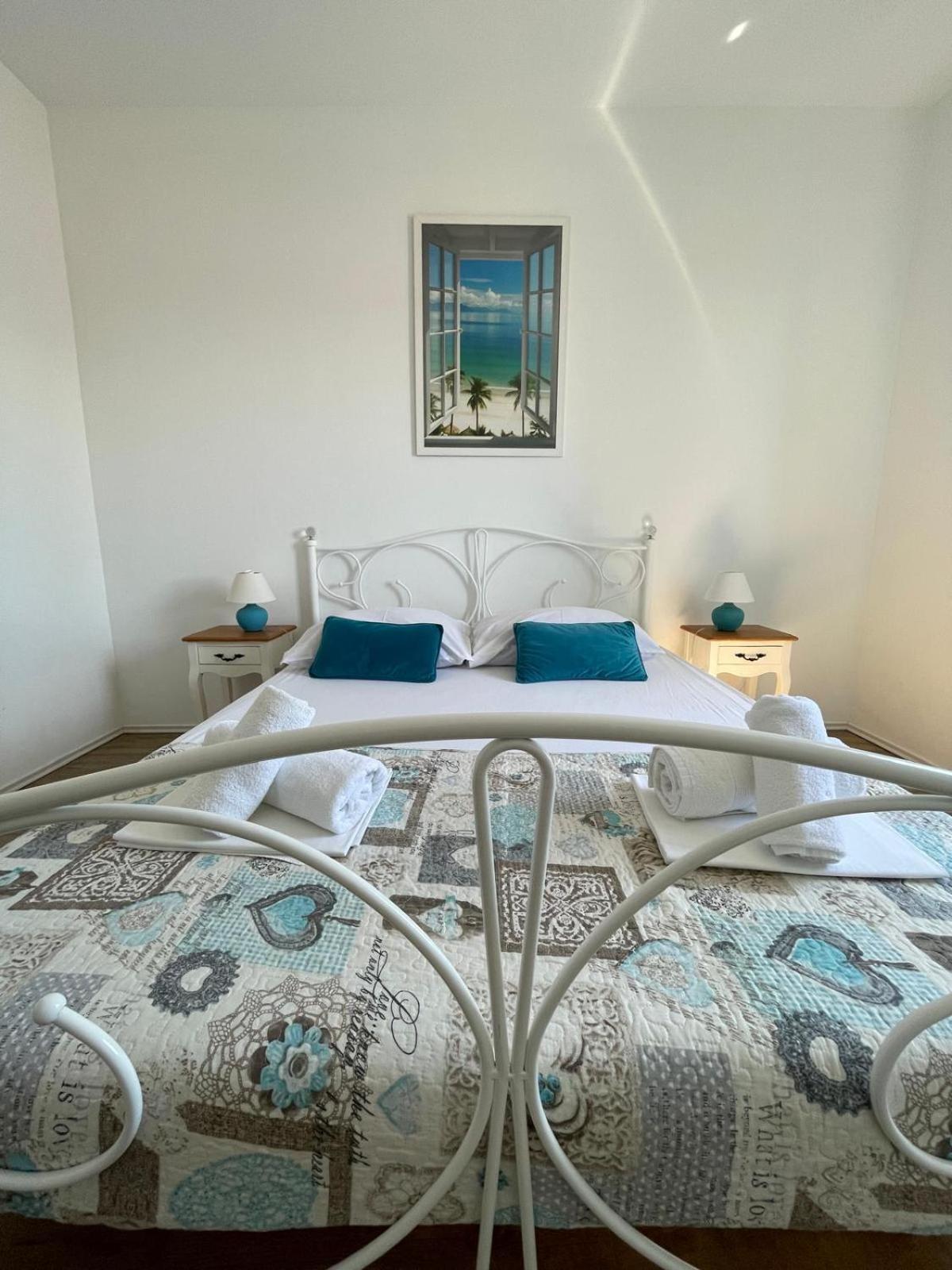 Apartments Nada Бетина Екстер'єр фото